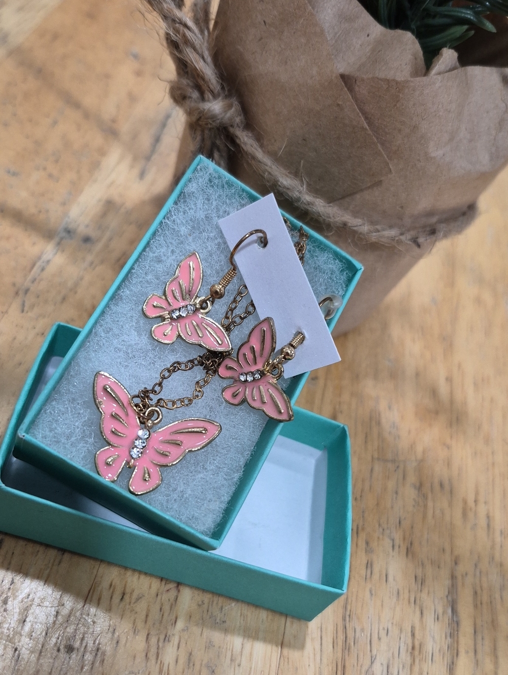 Source Unknown Pink Enamel Butterfly Necklace and Earrings Set - Gold Tone